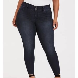EUC Torrid 12R Jegging- SUPER STRETCH DARK Wash